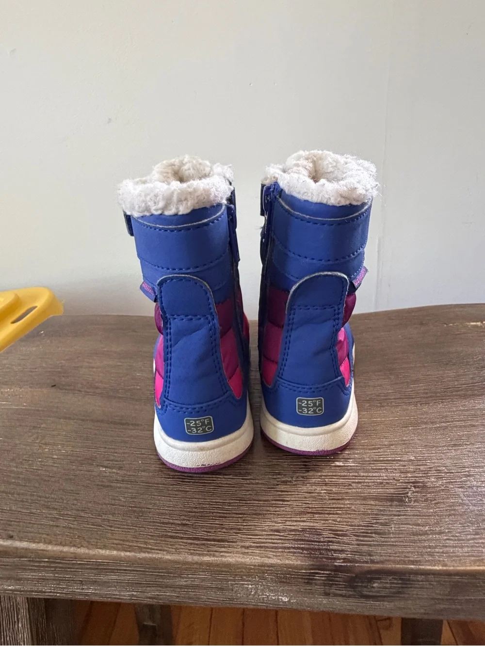 Merrell Kids Blue Pink Orange Yellow Rainbow Snow Boots size 7